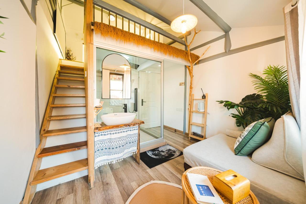 2 Old Town Designer Chalet 200 Year Old House Homestay *