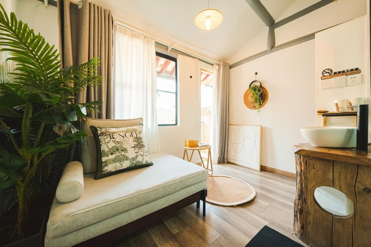 Homestay 2 Old Town Designer Chalet 200 Year Old House Shanghai