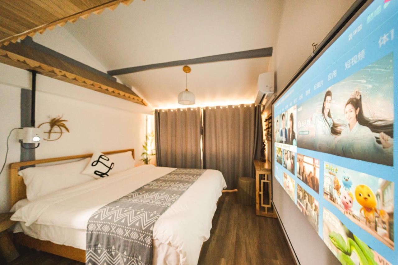 2 Old Town Designer Chalet 200 Year Old House *